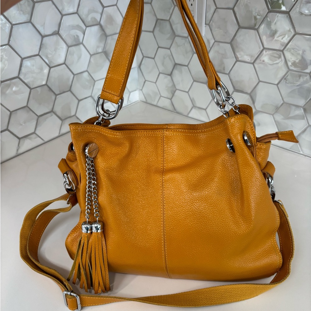 Leather Purse shoulder/crossbody removable strap